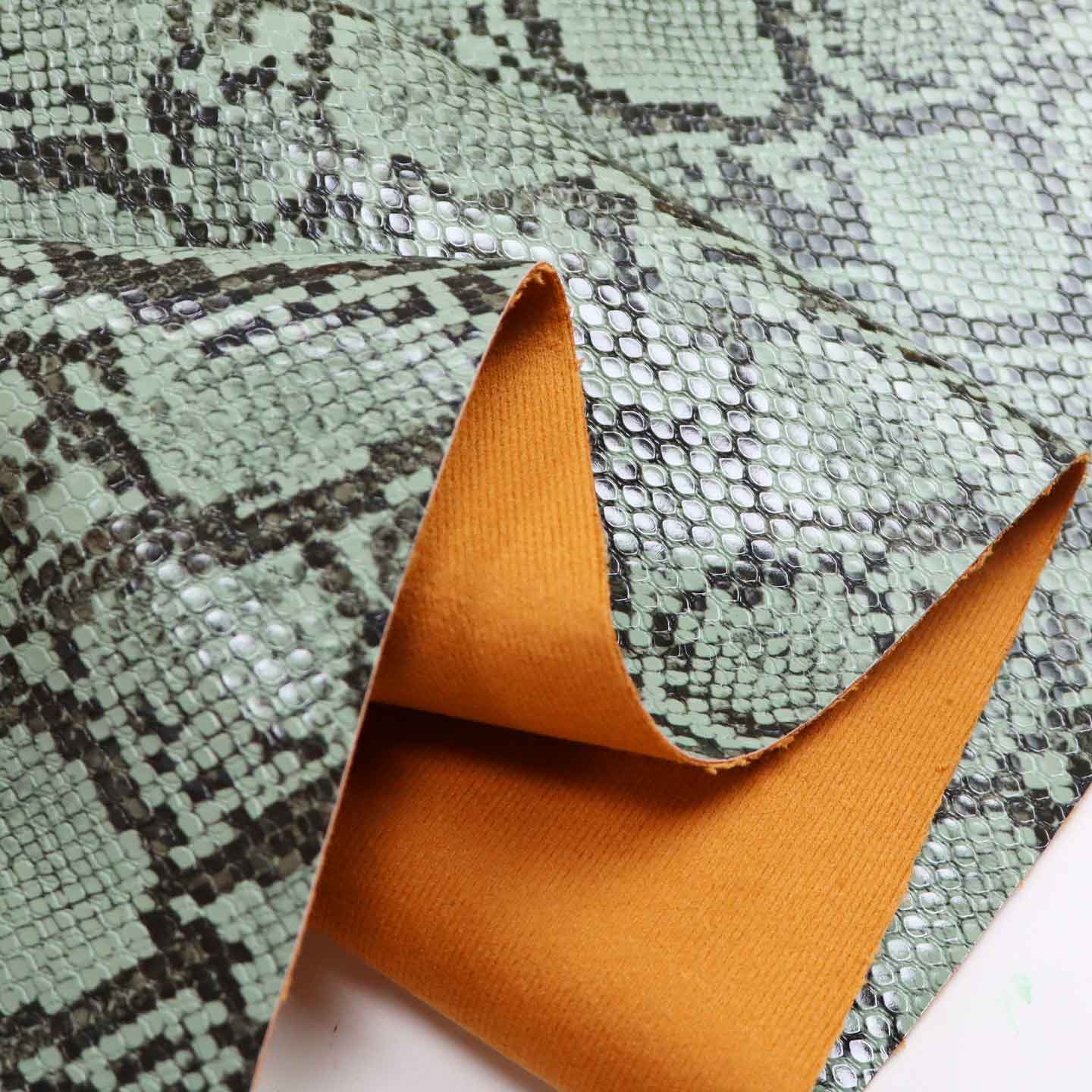 Kulit Microfiber Premium